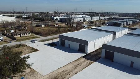 Industrial space for Rent at 5708 McCracken Road in Houston