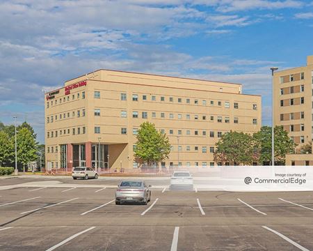 St. Joseph Mercy Oakland Hospital - Medical Office Building - Pontiac