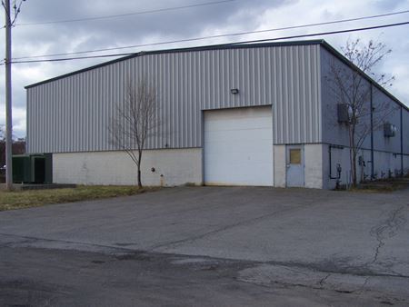 Commercial space for Rent at 5081 Whirlybird Lane in East Syracuse