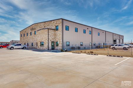 Class-A Office/Warehouse Complex - Midland