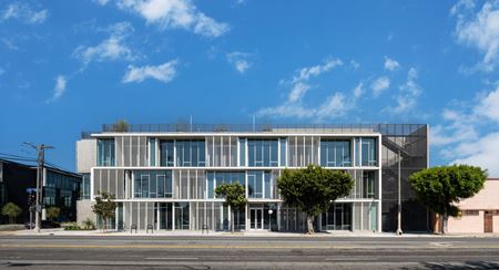 Mixed Use space for Rent at 3000 S Crenshaw Blvd in Los Angeles