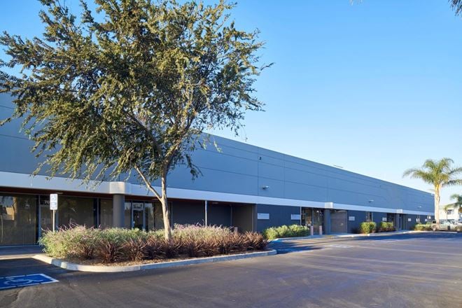 Hueneme Road Industrial Center