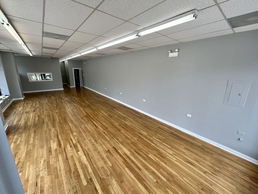 3135 W 63rd - +/-1,400 SF Commercial Storefront for Lease