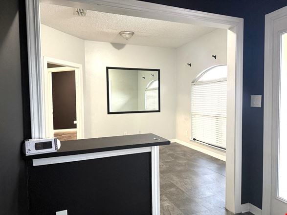 4301 - 4305 Spanish Trail | Legacy Plaza