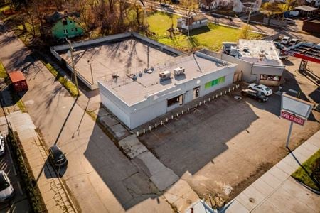 Retail space for Rent at 201 W 8 Mile Rd in Detroit