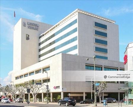 Office space for Rent at 5757 Wilshire Blvd in Los Angeles