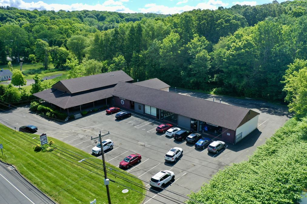 117 Mount Pleasant Road (Route 6), Unit 2, Newtown, CT