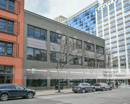 110-114 West Illinois Street & 500-508 North Clark Street