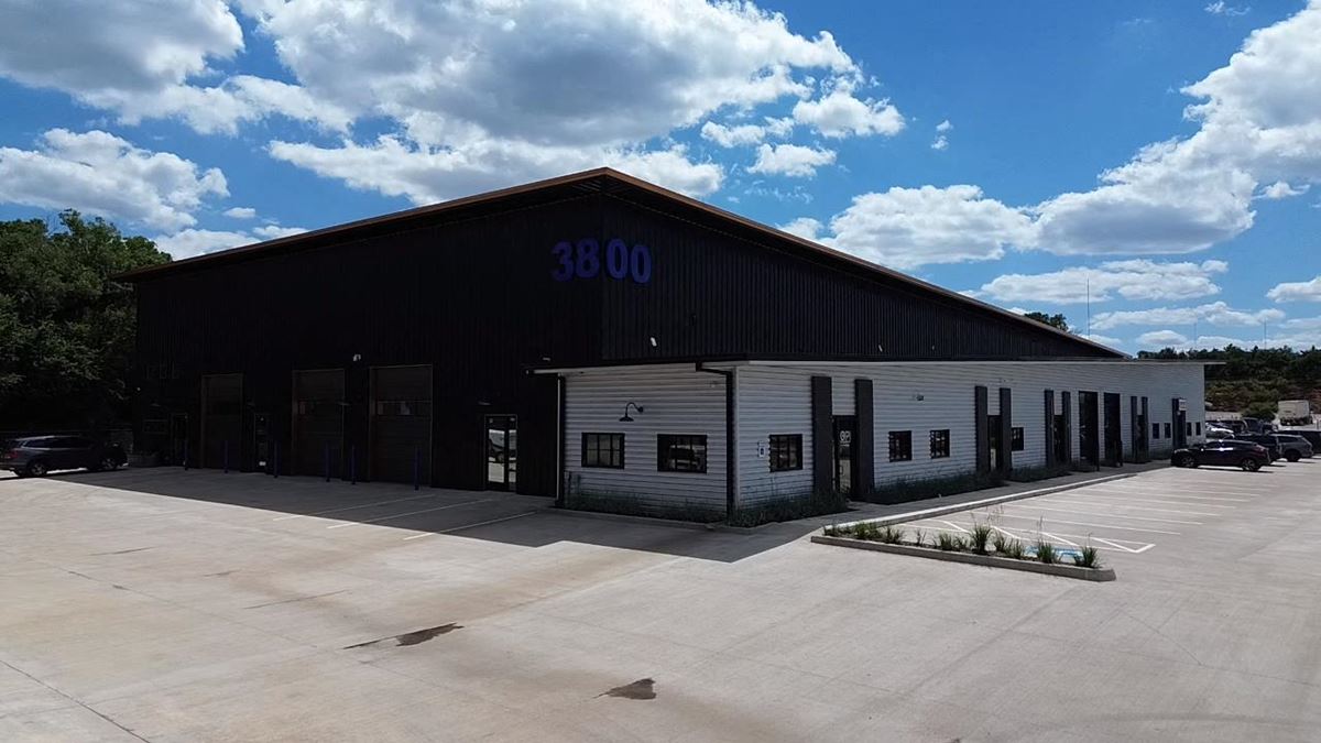 3800 NE 104th St.