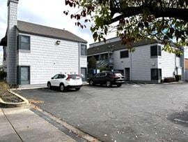 222 W Lockford St. #7