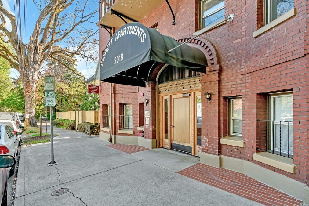 Everett Street Apartments