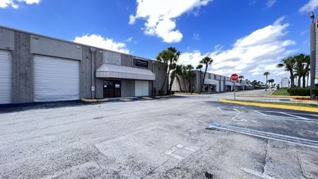 Industrial space for Rent at 2862 NW 72nd Ave in Miami