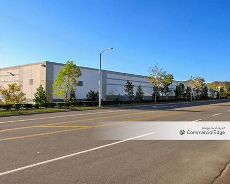 Industrial space for Rent at 28470 Witherspoon Pkwy in Valencia