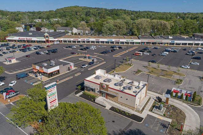 Haverhill, MA - Rivers Edge Plaza