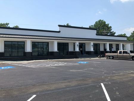 Commercial space for Rent at 2121 Timberlane in Conroe