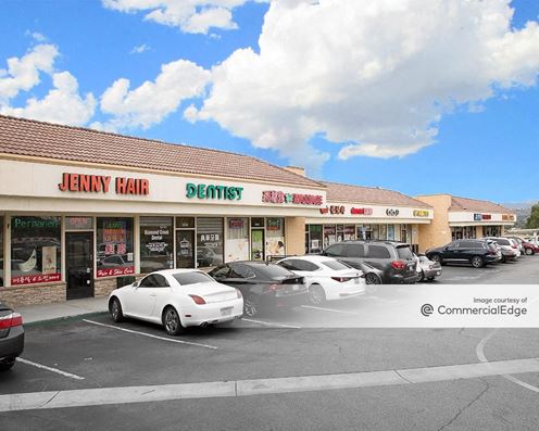 Diamond Creek Village Shopping Center