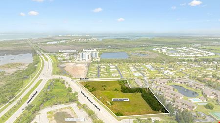 Photo of commercial space at 16998/ 16990/ 16984 McGregor Blvd. in Fort Myers