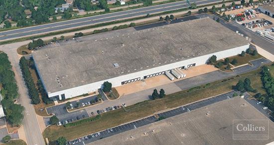 325,617 SF Available for Sublease in Bolingbrook