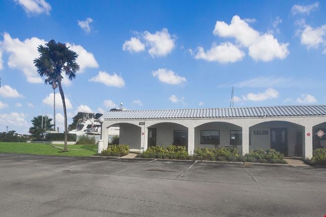 101 Yacht Club Dr