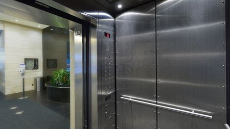 0605     Space Photo Gallery 4