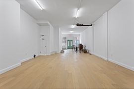 977 2nd Ave