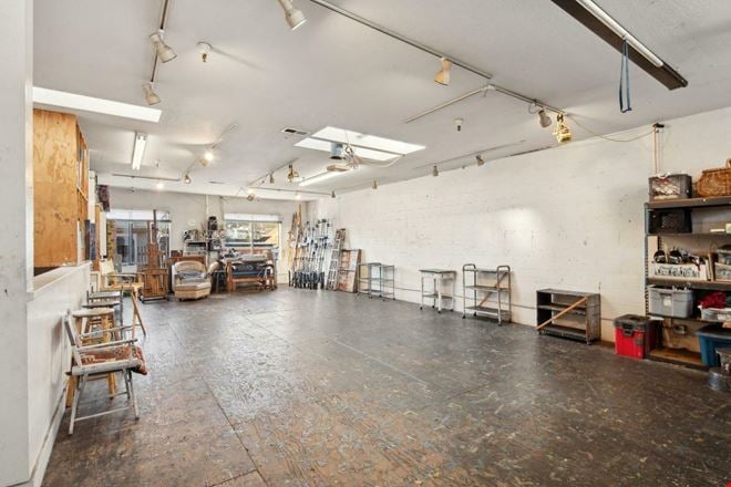 ARTIST STUDIO/WAREHOUSE FOR SALE