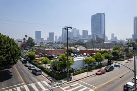 1313-1337 W 11th Pl, Los Angeles, CA