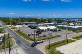 2581 W Adams Ave