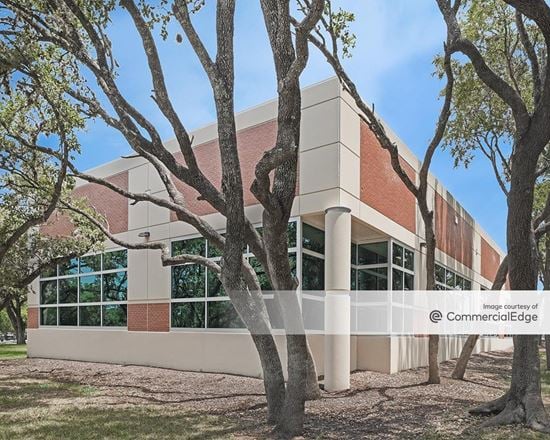 The Oaks at University Business Park - Building 4