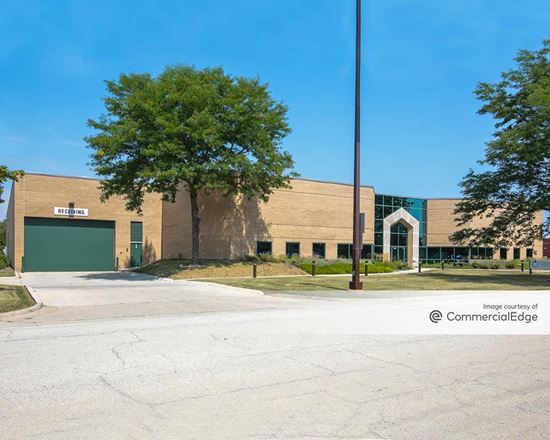 Arbor Creek Business Center - 900, 909 & 1000 Asbury Drive