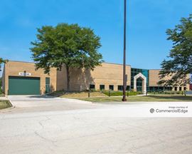 Arbor Creek Business Center - 900, 909 & 1000 Asbury Drive