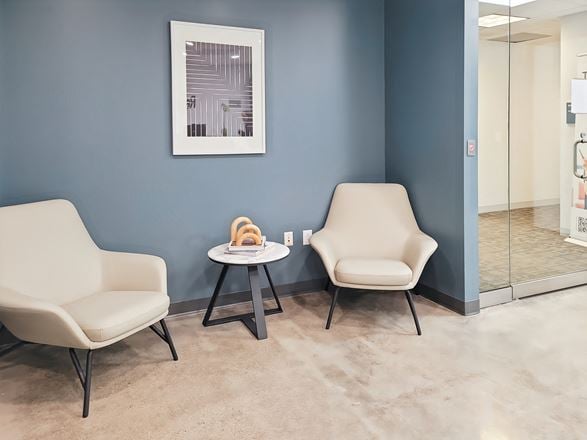 Regus - Louisville - 285 Century Pl