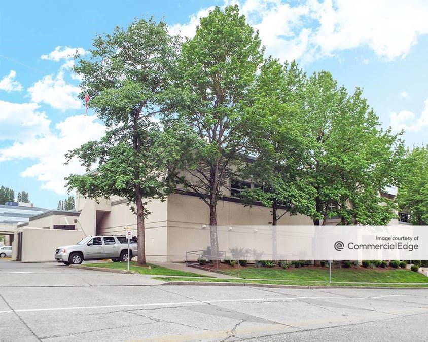 Kaiser Permanente Northgate Medical Center & South Building 9800 4th