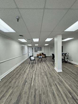 Quietwater Bldg 1 Suite 330