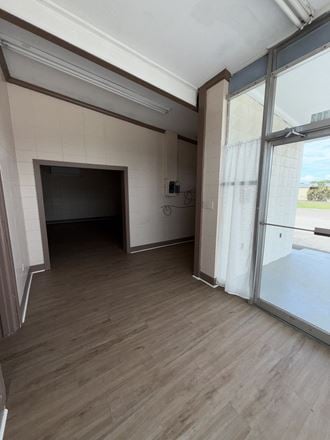 1102 Meeting St