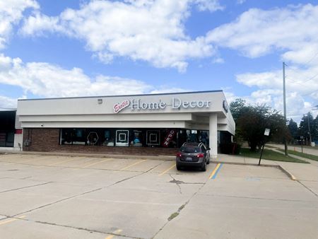 Photo of commercial space at 31499 John R Road in Madison Heights