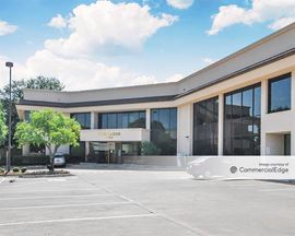 17400 Dallas Pkwy