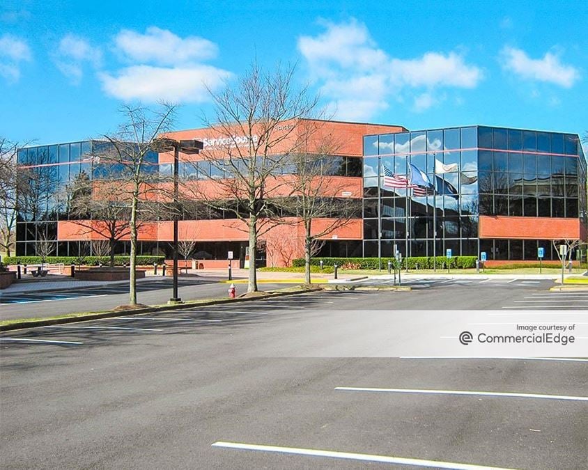 Oakton Corporate Center III