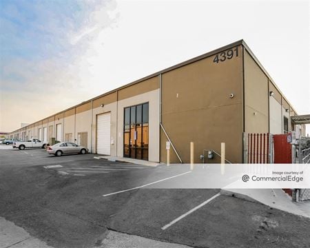 Norwood Industrial Park - 4391 Pell Drive - Sacramento