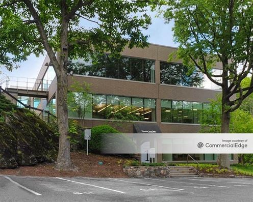 9 Greenwich Office Park