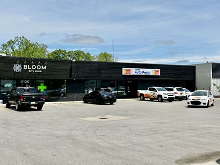 Retail space for Sale at 4114 Stadium Dr in Kalamazoo