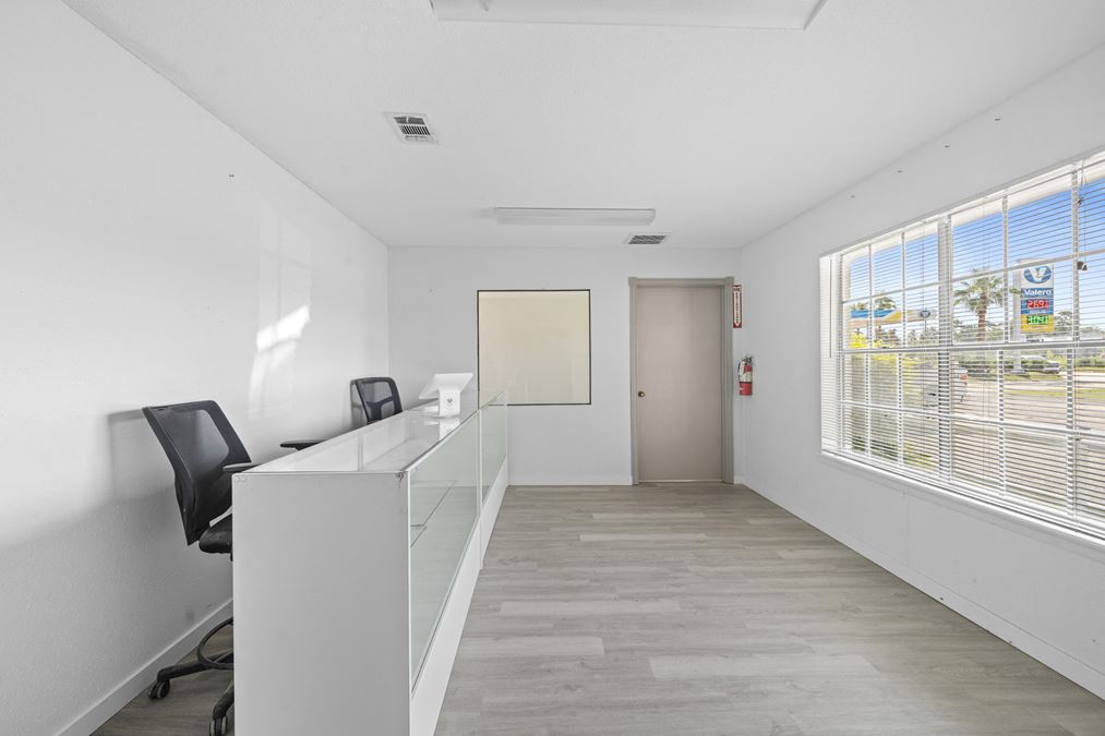 Move-In Ready Office Space for Lease – Prime Rayford Rd Location