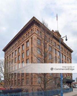Station Square Landmarks Building