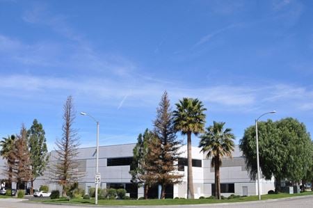 Industrial space for Rent at 27510 Avenue Mentry in Valencia