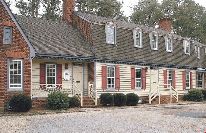 1213 Laskin Road