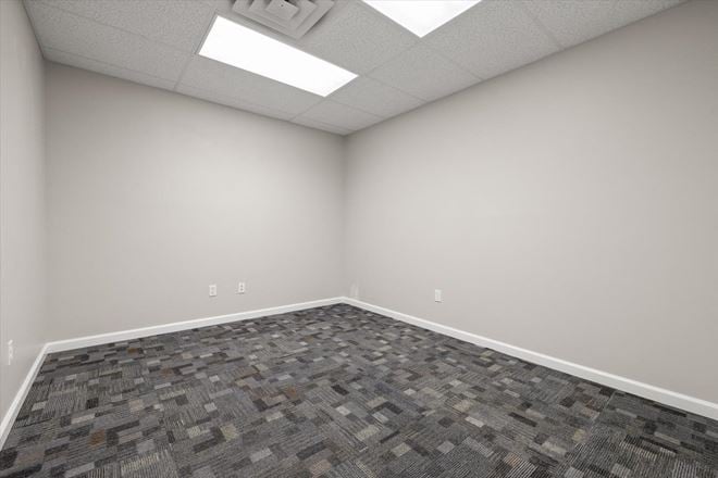 2 Executive Suites 