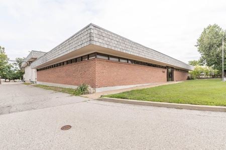 Photo of commercial space at 1340 North Price Road in Olivette