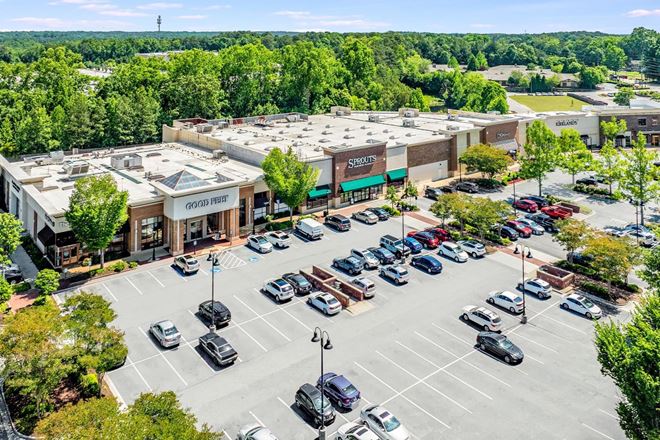 The Shoppes at Webb Gin