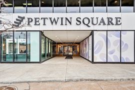 Petwin Square