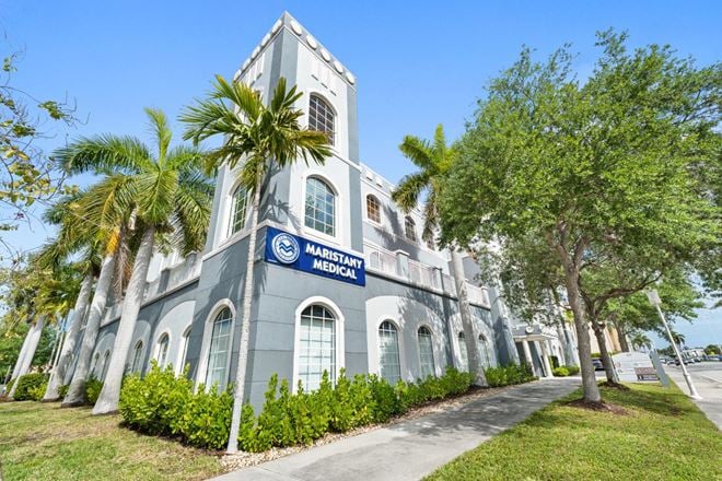 625 Tamiami Trail North